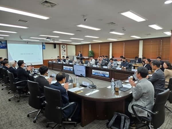 바이브컴퍼니, 한전 에너지 AI 협의체 참여…전력산업 AX 생태계 구축 협력