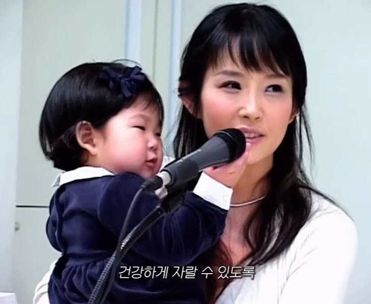 “딸 시집갈 때 초대할게요” 최진실, 결혼 앞둔 최준희 돌잔치 영상 공개…“슬프고 뭉클”