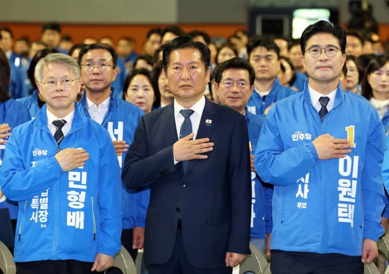 민주당, '측근 정치자금 의혹' 손훈모 순천시장 후보 공천 강행…"서울은 아웃, 순천은 면죄부"