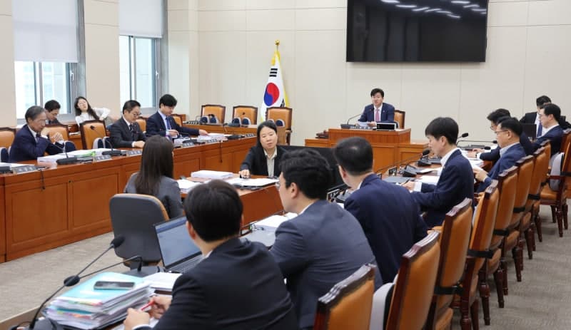상장사 합병가액에 '공정가액' 적용…소액주주 보호 자본시장법 개정안 소위 통과
