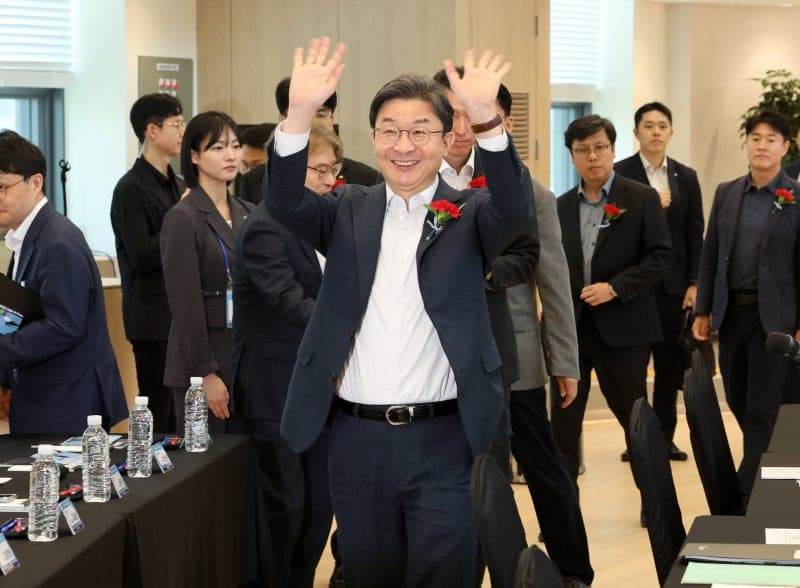 이억원 “AI 주권은 산업안보 문제”…금융, 모험·인내자본으로 AI 육성해야