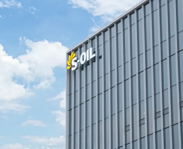 롯데케미칼 10분기 만에 흑자전환, S-OIL 1.2조 영업이익…“중동 사태가 반전 계기”
