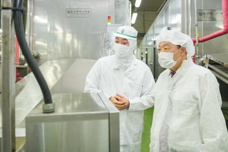 양재생 부산상의 회장, 삼진식품 방문 "어묵도 이젠 고부가가치 산업" 글로벌 경쟁력 지원 약속