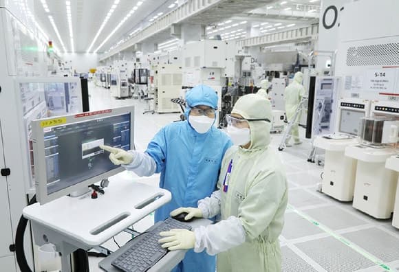 피치 "한국, 'AI 붐' 덕분에 재정 지출 여력…금리인상 가능성도"