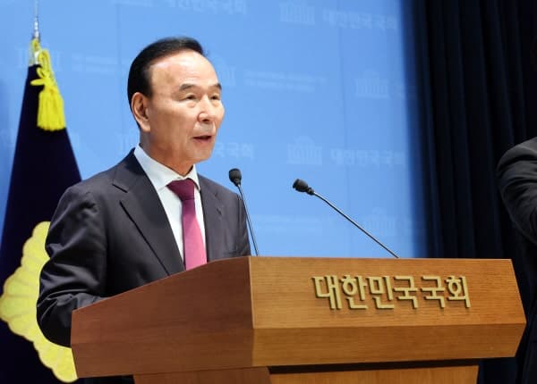 국힘, 경남 함안 차석호·의령 강원덕 단수 공천…경기 시흥·경남 거창·전북 군산·김제·부안을 무공천