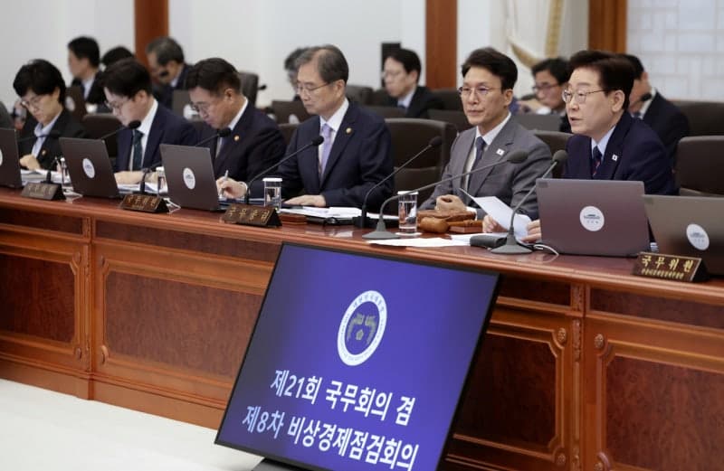 李 “원시적 약탈 금융” 직격에… 23년 빚 독촉 끝나나? 11만명 추심서 벗어난다