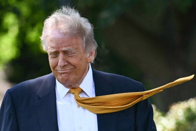 트럼프, 베이징 도착…2박3일 국빈방문 돌입 "시 주석에게 직접 요구할 것"