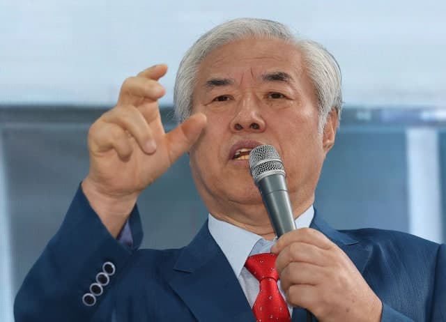 전광훈 측 "출국금지는 도피 낙인…건강 안좋고 얼굴 알려져 그럴 상황 아냐"