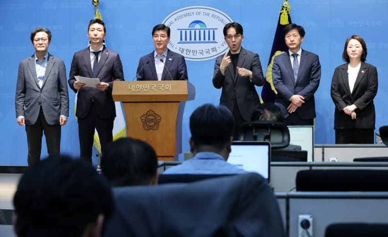 서울시장 후보 폭행 전과, 진실 공방 격화