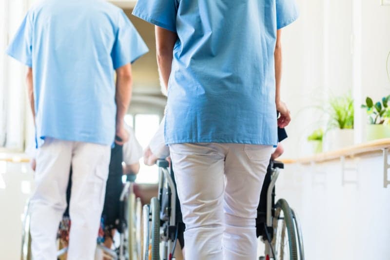 "소녀가장이니 마음대로 괴롭혀"…약점 파고든 간호업계 '태움' 폭로