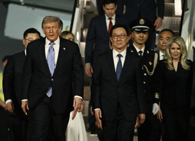 "中기업들, 이란에 비밀리 무기판매 계획…제3국 경유 모의"