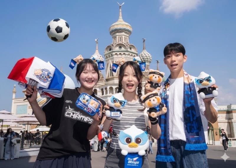 에버랜드-수원삼성, 캐릭터 협업 굿즈 출시 및 축구경기 이벤트 진행
