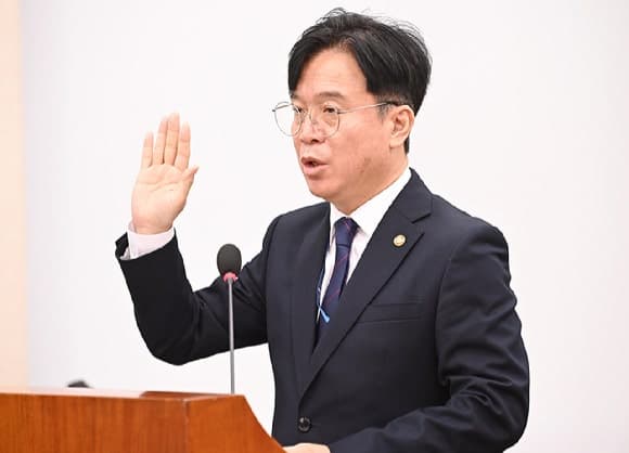 김영훈 노동장관, '100조 손실 우려' 삼성전자 총파업 임박에 최승호 노조위원장 긴급 중재 면담