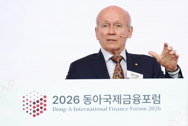 李대통령 만난 노벨경제학상 하윗 "韓, 건전 재정 유지하며 물가·성장 잘 조정"