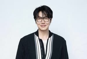 검찰, '미등록 기획사 운영' 성시경 누나·법인 기소유예