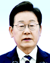 이 대통령 "새마을운동, 이 시대에도 매우 유용…확산 필요"