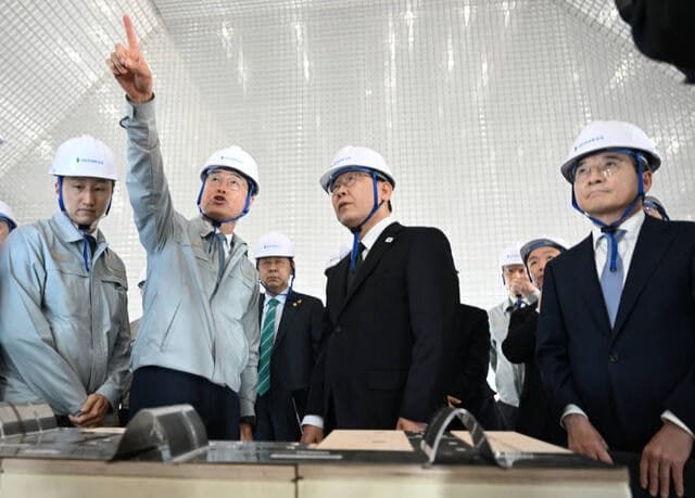 이재명 대통령, TK신공항 예정지 방문…"재원 문제로 사업 지연 안타까워"