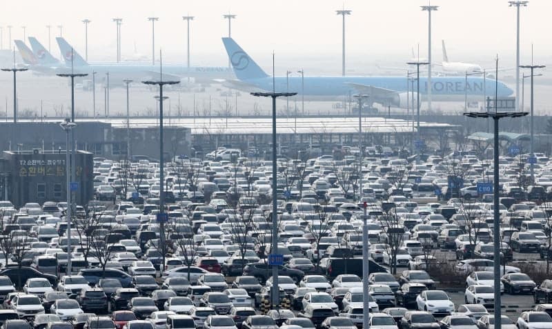 인천공항 '주차난' 직원 정기주차권 남발이 원인…주차장 85% 차지