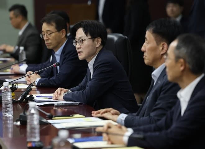 삼성전자 '파업 전야' 일촉즉발…전영현 "마지막 골든타임" 강조하며 임원 소집