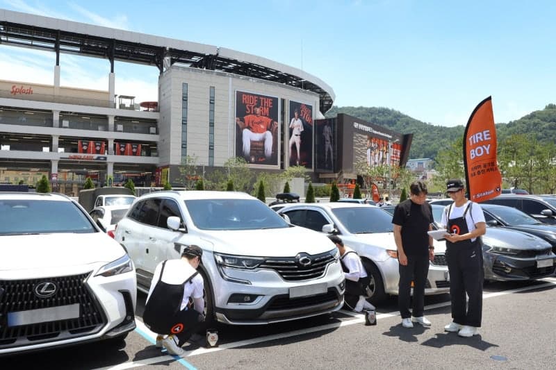 “볼 보이? 타이어 보이!” 한국타이어, 창원 NC파크서 팝업 운영