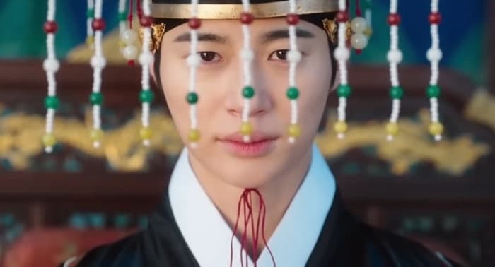'21세기 대군부인' 역사 왜곡 논란…제작진 "고개 숙여 사과"
