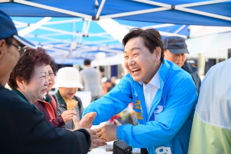 김관영 무소속 전북지사 후보, 선거사무소 개소식 “이원택은 정청래 위한 후보”