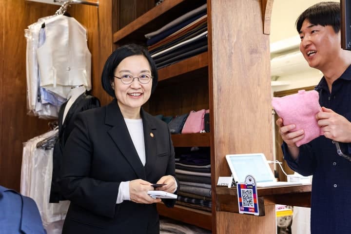 "장관 답장도 오네"…중기부 '장관에게 직접 제안하세요' 100일, 322건 접수