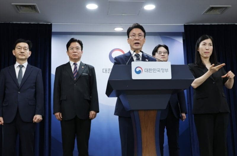 정부, 삼성전자 파업 위기에 '긴급조정권' 첫 거론하며 "내일이 마지막 기회" 압박