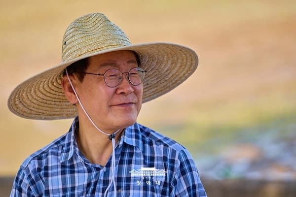 이재명 대통령 지지율 60%대 회복, 여야 지지도 격차 축소