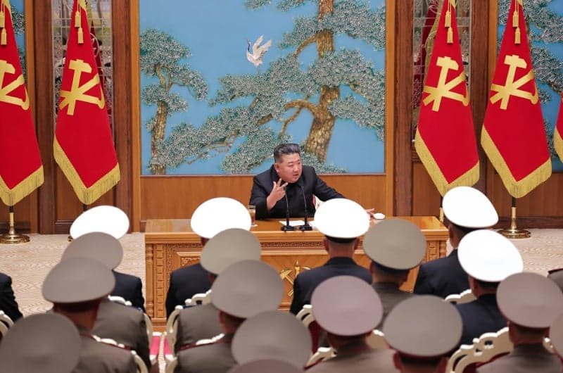 이재명 정부 첫 통일백서, '사실상 두 국가' 명시 논란