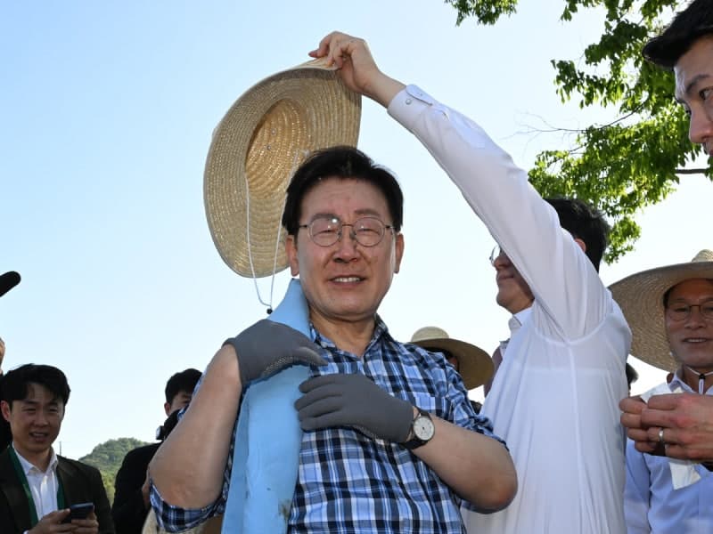이재명 대통령 지지율 60%대 회복, 양당 격차 축소