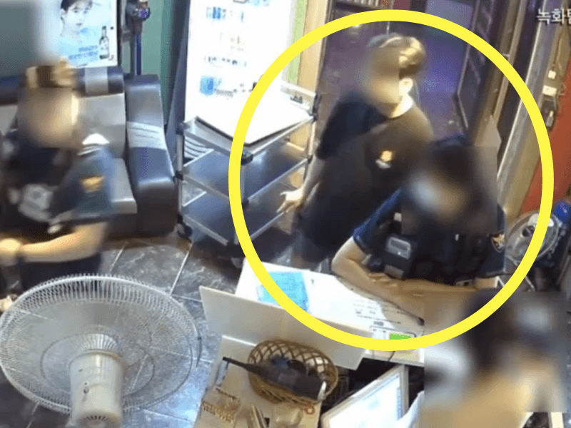 "엉덩이 움켜쥐었다고?" 여경 강제추행 유죄 男, "0.8초만에 성범죄자 전락" CCTV 공개하며 억울함 호소