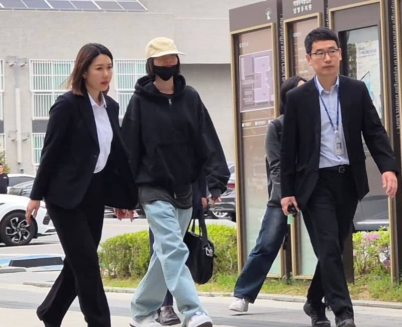나나 자택침입 강도, '살인미수 역고소'하더니…무고 혐의 송치
