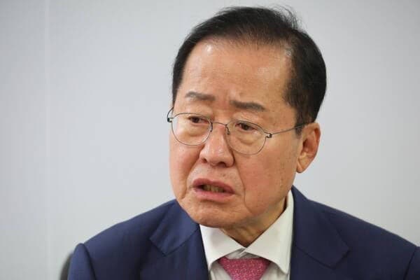 홍준표 "나를 이완용이라 부른 정치인, 본인 앞날이나 걱정하라"