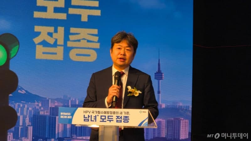 남성 10명 중 6명 HPV 감염…"남녀 모두 백신 접종으로 암 예방해야"