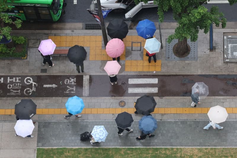 인천·경기·전남·경남 호우주의보…행안부, 올여름 첫 중대본 1단계 가동