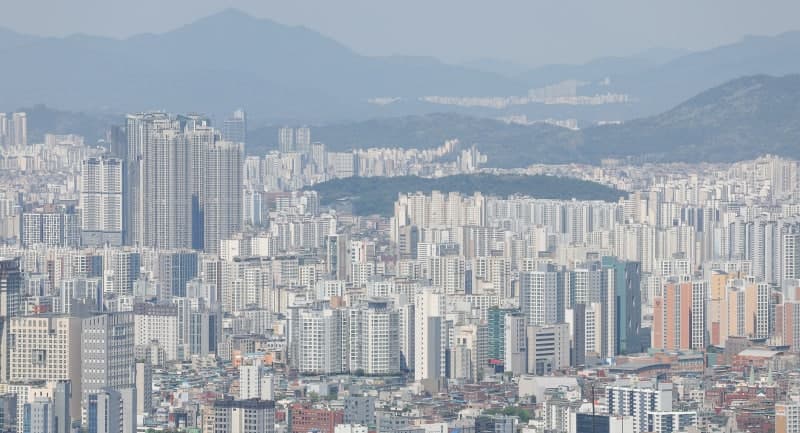 서울 아파트값 0.31% 상승, 16주 만에 최고치…전셋값도 10년 6개월 만에 최고