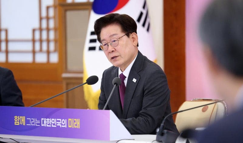 李대통령 "국민 삶 개선하는 현실적 성과 내야…비판·조언 자유롭게"