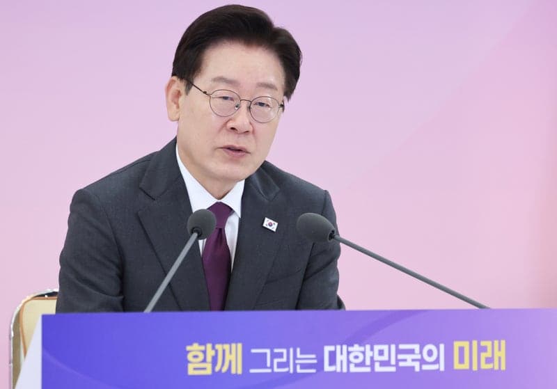 이 대통령 지지율 66%…민주 45%·국힘 20% 소폭 상승
