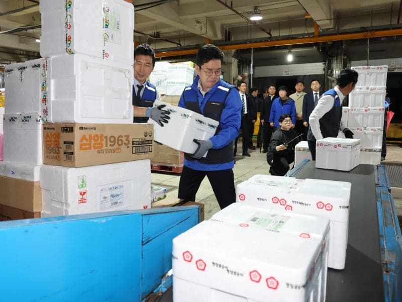 공식 선거운동 시작…정원오 우체국·오세훈 가락시장서 출발, 정청래는 서울, 장동혁은 대전에서