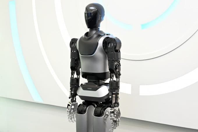 LG전자, "AI 로봇 시대" 선언에 장 중 상한가…로봇 밸류체인 모멘텀 부각