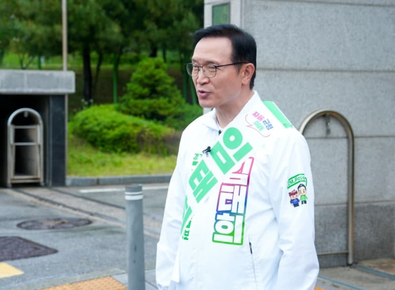 안민석 "등교가 설레는 학교 만들겠다"…임태희 '특수교육' vs 안민석 '교권회복' 격돌