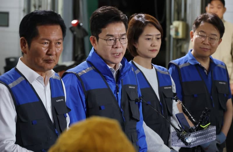 정원오, 21일 0시 선거운동 개시 "서울시장 선거 박빙일 것" 새벽 동서울우편집중국서 첫 행보
