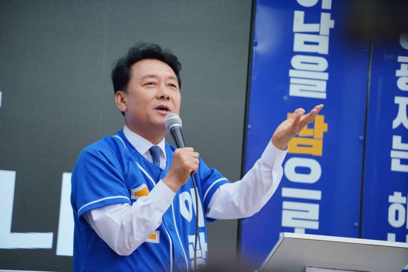 이광재, 덕풍시장서 출정식 "하남에 뼈 묻겠다"…"노무현 꿈 하남서 이루겠다"