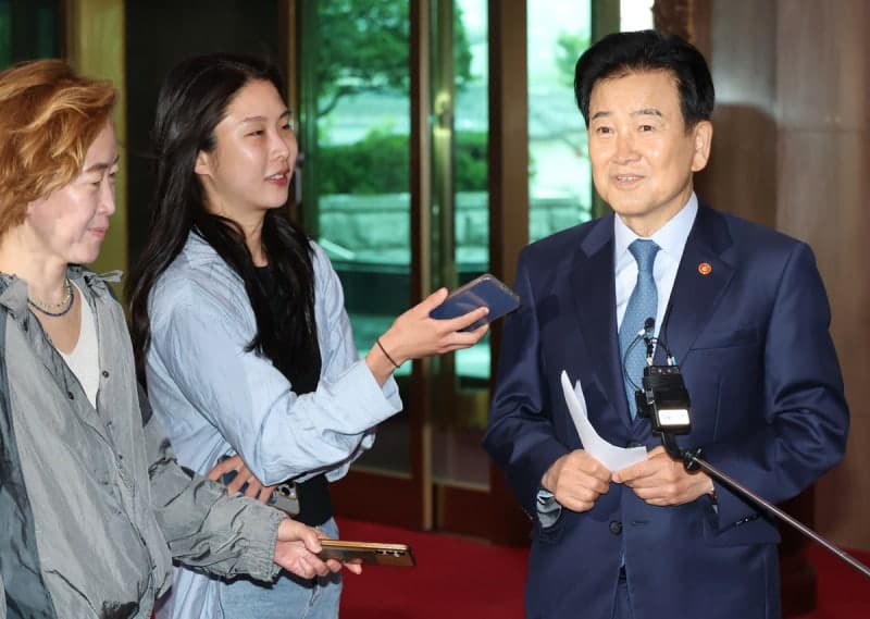 정동영 "日과 결승서 맞붙는 北내고향팀 우승했으면"