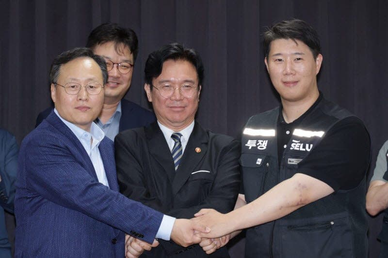 김영훈 장관 "삼성전자 협상, 욕망과 욕망의 충돌…사측 설득 어려웠다"