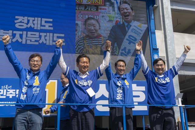 정청래 "강원도 사랑해, 여섯 번째 왔다"…강릉서 우상호 "AI 데이터센터·호남 직결 KTX로 강릉 대전환 시작"