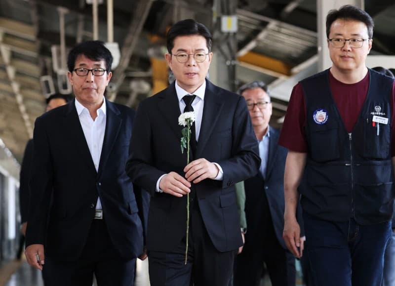 정원오 "시민 생명이 첫 번째"…오세훈 "구의역 10주기는 28일"