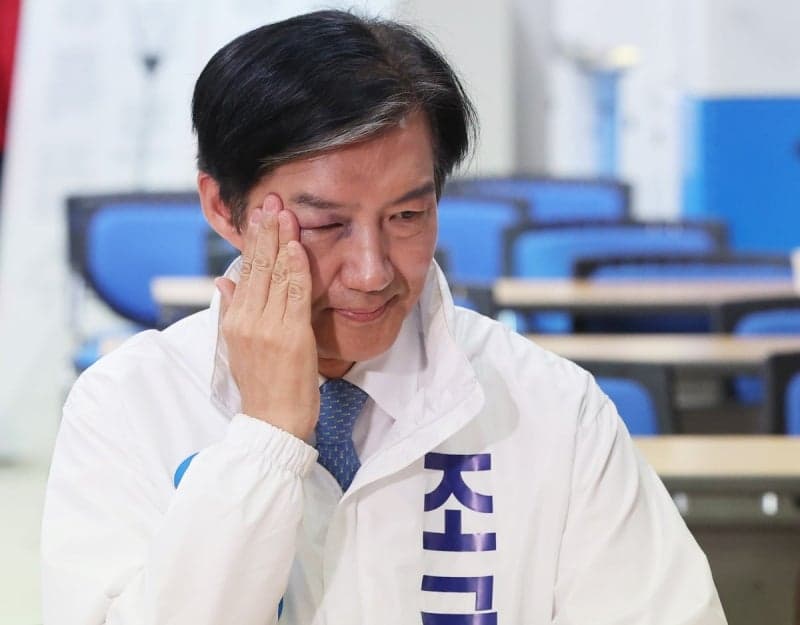 김용남, 멍든 조국에 "민주당 파란색 부러워 시퍼렇게 만들었나" 후보간 신경전 격화