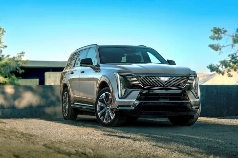 캐딜락, '차체 길이만 5.8m' 플래그십 전기 SUV 에스컬레이드 IQL 국내 출시…1회 충전 710km